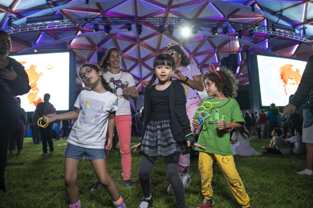 Darling-Harbour-Autumn-School-Holidays-Disco-Families-2024-Credit-CassandraHannagan-101 Darling-Harbour-Autumn-School-Holidays-Disco-Families-2024-Credit-CassandraHannagan-101